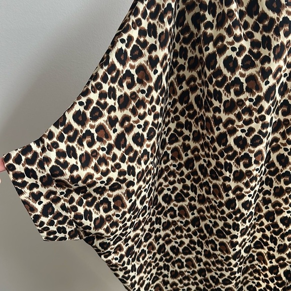 Women’s Oversized Leopard Print Open Front Kimono Mobwife Cover Up Top Small - Picture 4 of 8
